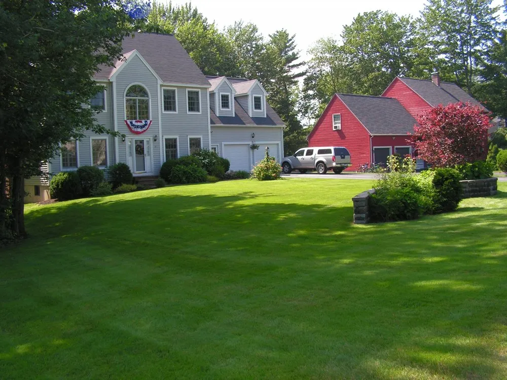 Reliable lawn care service in Fishkill, NY by Lawn Dawg