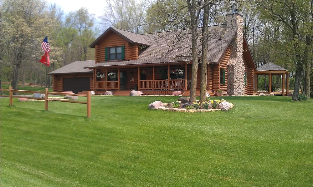 Local yard cleanup service in Dubuque, IA - Lawn Doctor
