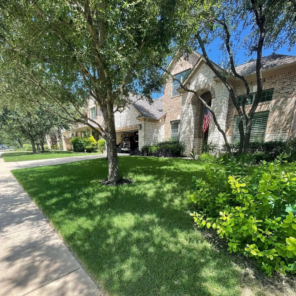 Custom yard maintenance in Leander, TX - Lawn Doctor of Cedar Park-Leander & Avery Ranch-Lake Travis