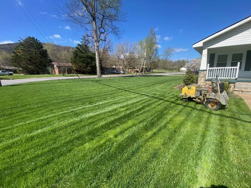 Local residential landscaping experts serving Chattanooga, TN - Lawn Doctor of Chattanooga