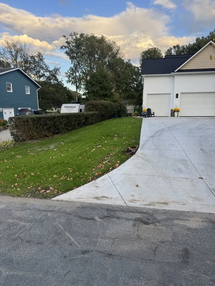 Top-rated yard cleanup service in Portage, MI - Lawn Doctor of Kalamazoo-Portage