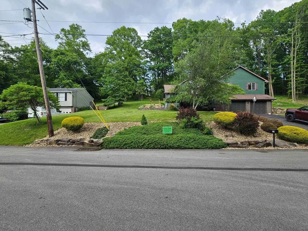 Top-rated landscape installation in West Newton, PA - Lawn Dogs