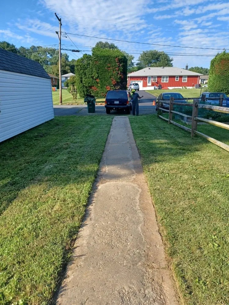 Local lawn care service in Havre de Grace, MD by Lawn DogZ