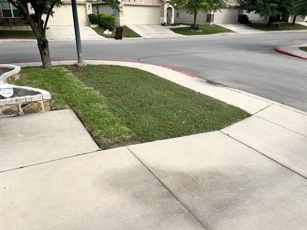 Affordable outdoor landscaping for beautiful yards across San Antonio, TX - Lawn Ellivation
