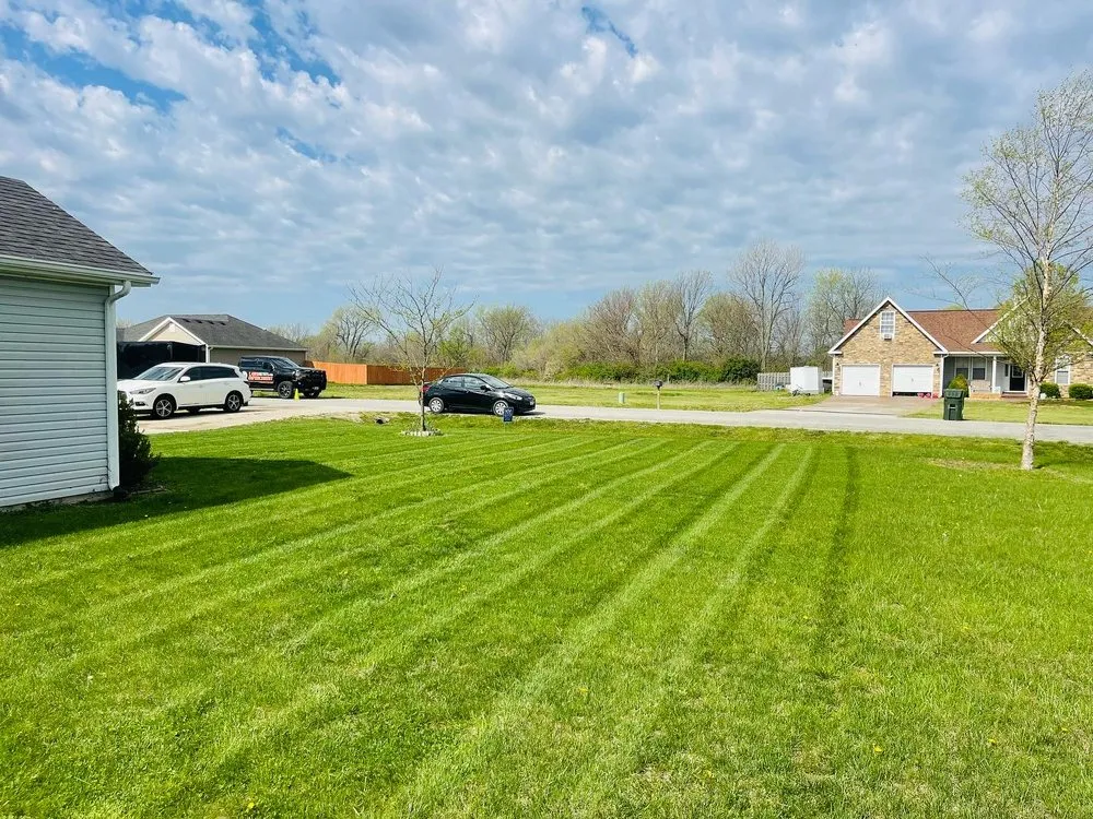 Custom yard maintenance in Warrensburg, MO - Lawn Enforcement Burg