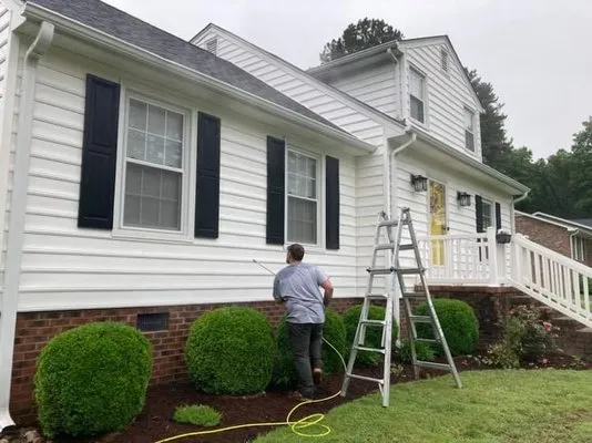 Lawn Enforcement Logo