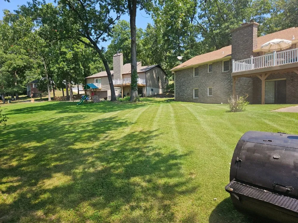 Professional garden landscaping in Jefferson City, MO by Lawn Enforcement