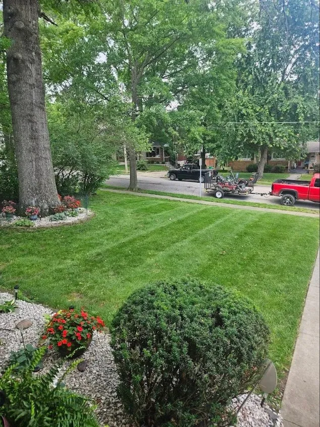 Custom garden landscaping experts serving Jefferson City, MO - Lawn Enforcement