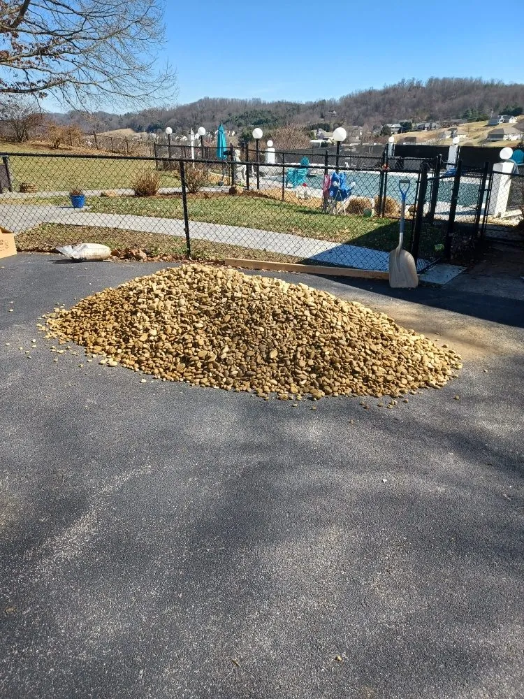 Custom yard maintenance in Abingdon, VA by Lawn Enforcement of Abingdon