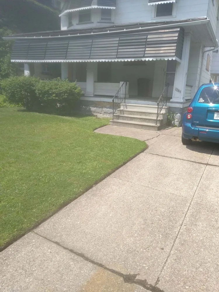 Custom landscaping services with custom design across Cleveland, OH - Lawn Expressos