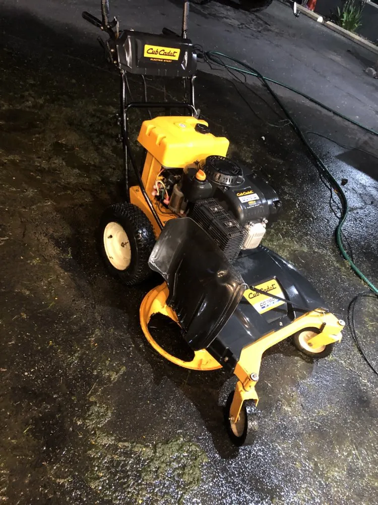 Local yard cleanup service in Lorain, OH by Lawn For Less