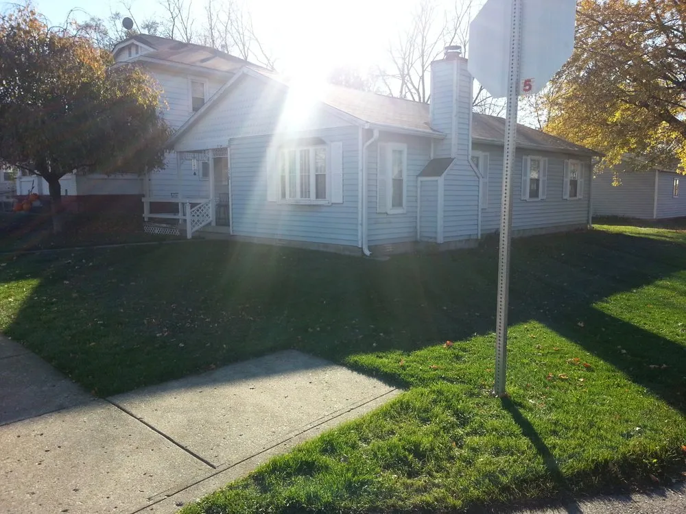 Professional lawn mowing service experts serving Franklin, IN - Lawn Force One