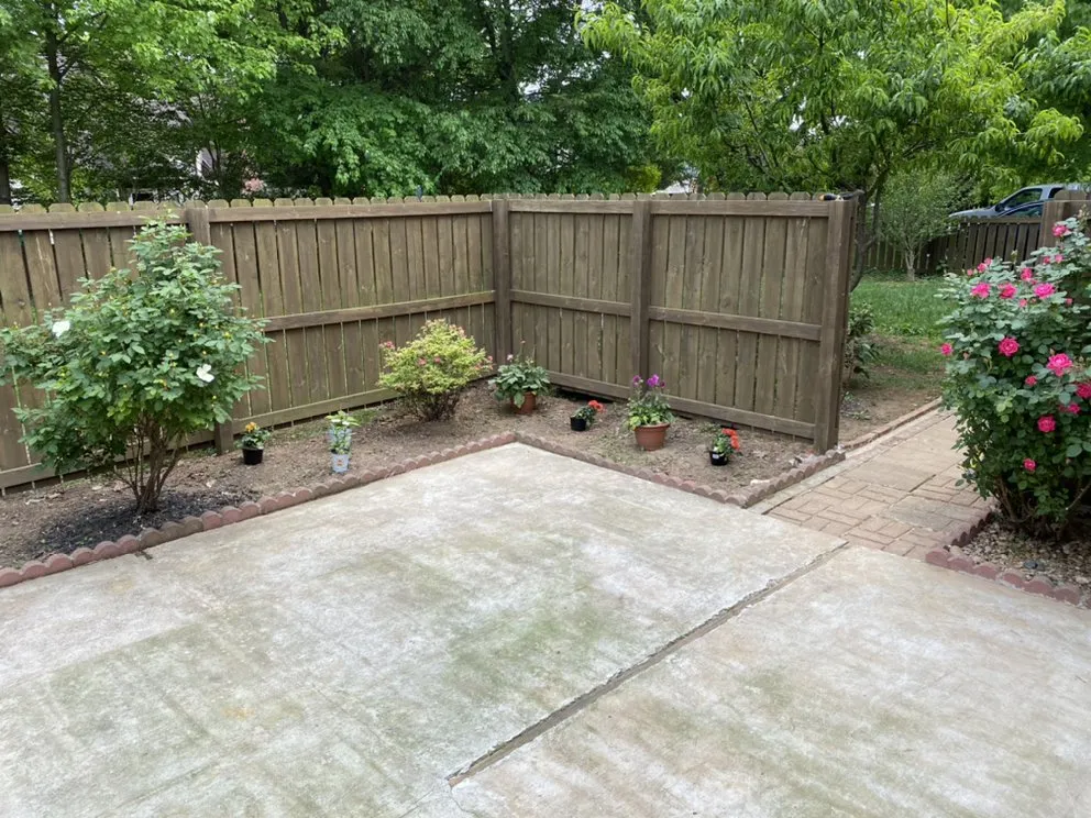 Affordable outdoor landscaping in Louisville, KY by Lawn Geek - Louisville
