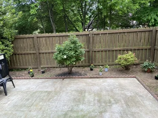 Lawn Geek - Louisville Logo