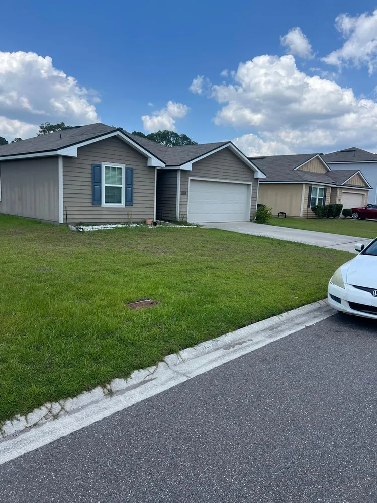 Reliable lawn care service for outdoor upgrades across Jacksonville, FL - Lawn Geekz Jax