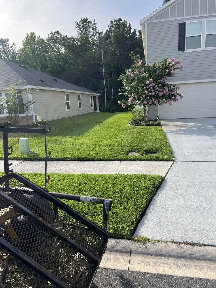 Top-rated landscape design in Jacksonville, FL by Lawn Geekz Jax
