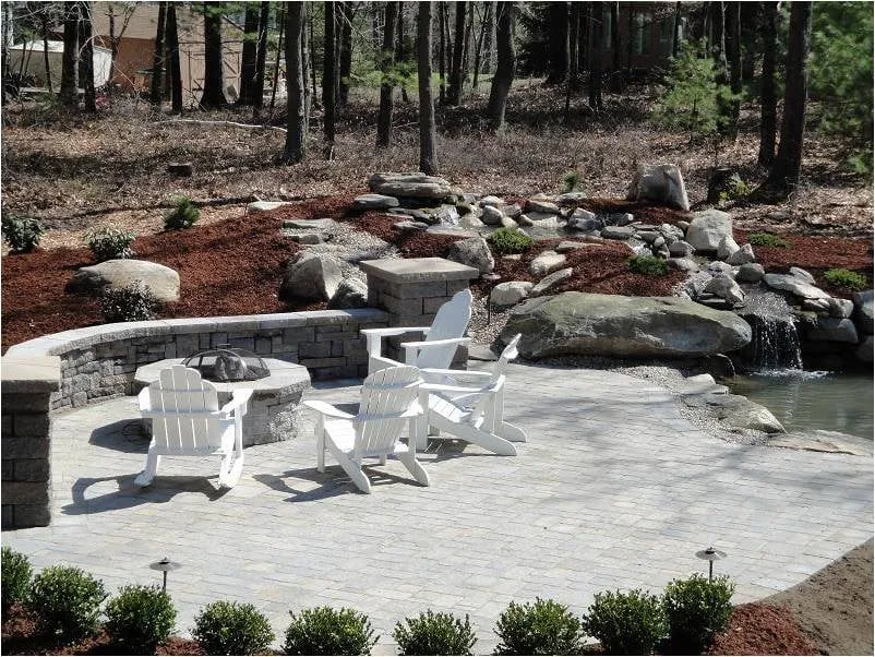 Top-rated lawn mowing service in New Britain, CT by Lawn Gentlemen LLC