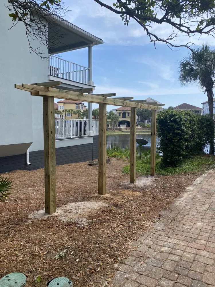 Reliable residential landscaping experts serving Fort Walton Beach, FL - Lawn Gods