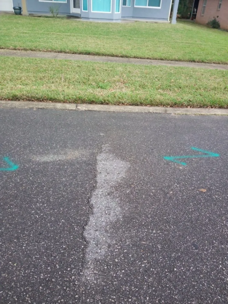 Reliable lawn mowing service with custom design across Fort Walton Beach, FL - Lawn Gods