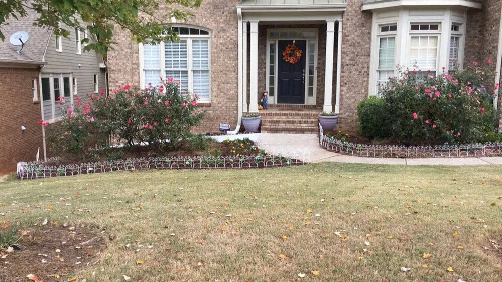 Reliable lawn care service in Snellvilleville, GA - Lawn Greeners