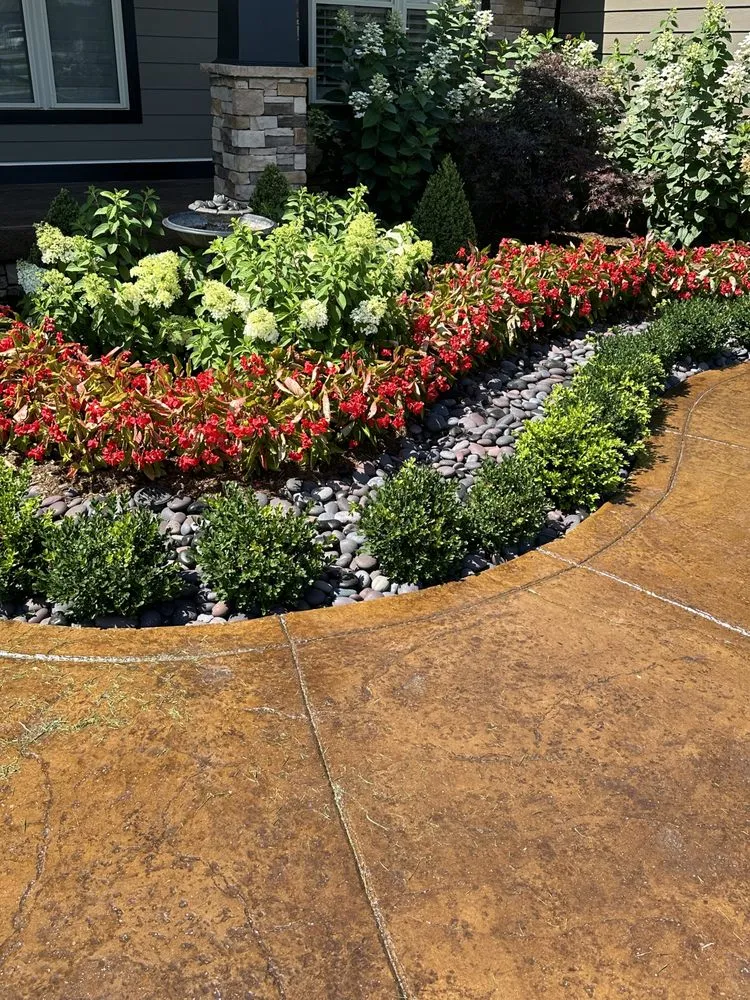 Expert lawn mowing service experts serving Bardstown, KY - Lawn Guy Landscape