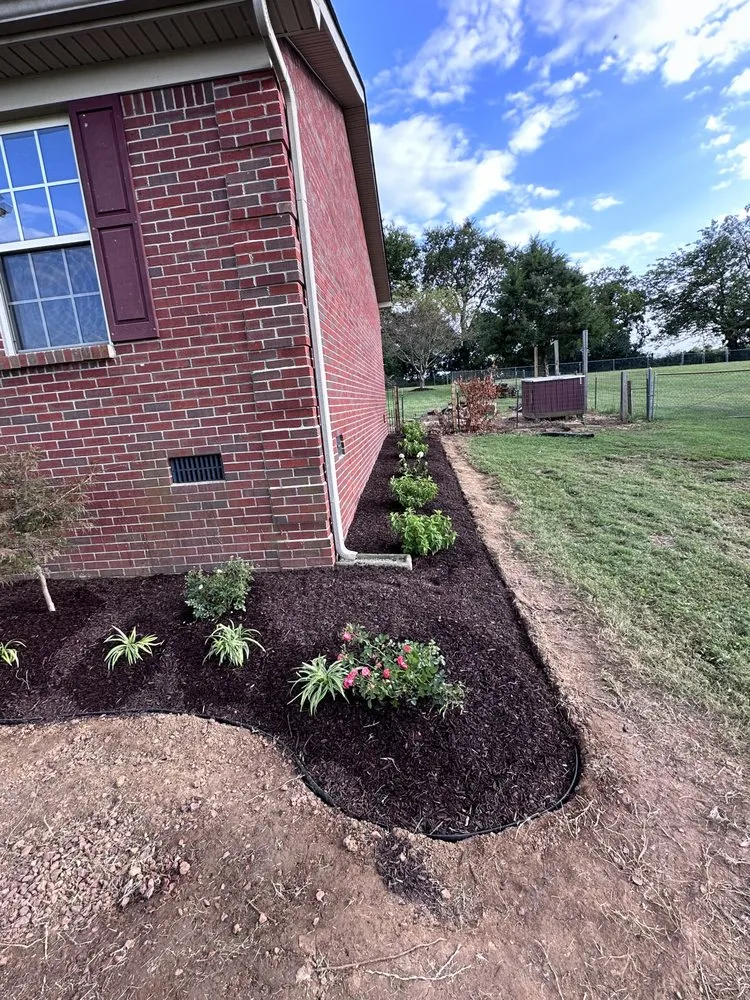 Affordable yard maintenance for year-round maintenance in Bardstown, KY by Lawn Guy Landscape