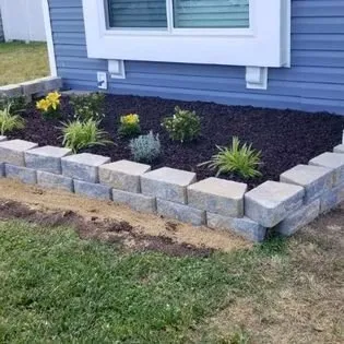 Reliable landscaping services in Suffolk, VA by Lawn Hedge & Advantages Landscaping