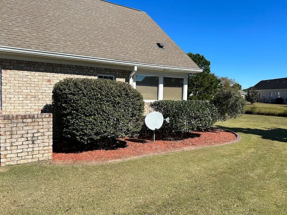 Top-rated lawn care service in Leland, NC by Lawn Hero