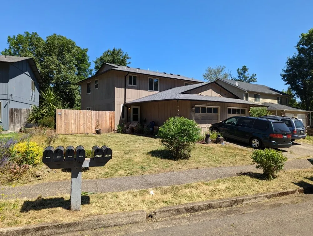 Affordable landscape installation for homes in Grants Pass, OR by Lawn Heroes