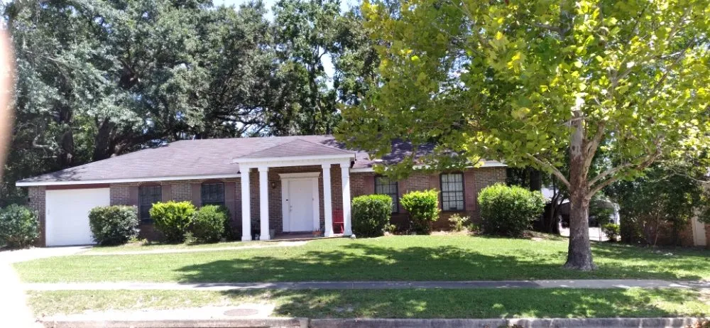 Local landscape design experts serving Mobile, AL - Lawn Hoppers