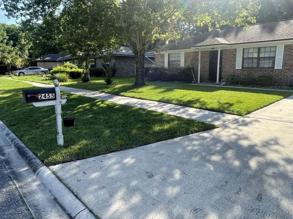 Reliable garden landscaping experts serving Jacksonville, FL - Lawn Impressions