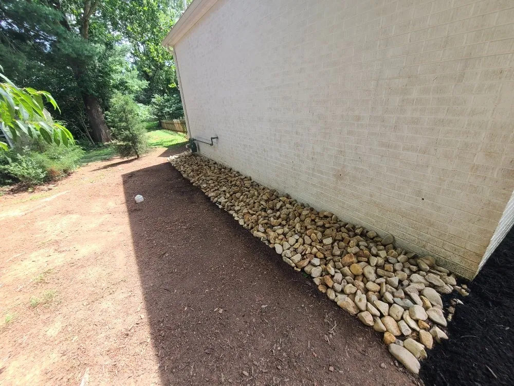 Custom garden landscaping experts serving Vinton, VA - Lawn Improvement