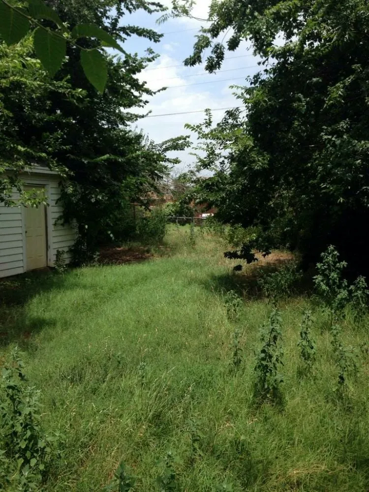 Affordable landscape design with custom design in Choctaw, OK by Lawn In Order Landscaping