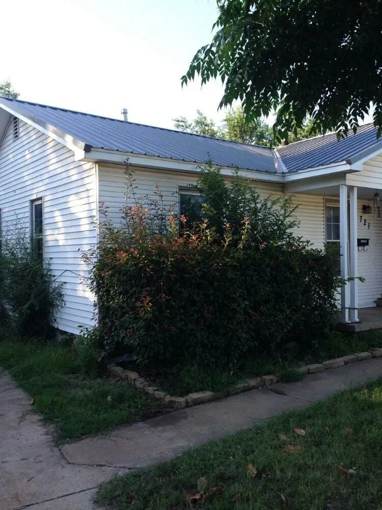 Top-rated lawn care service for year-round maintenance in Choctaw, OK by Lawn In Order Landscaping