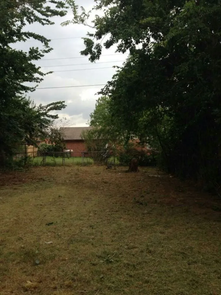 Expert lawn mowing service experts serving Choctaw, OK - Lawn In Order Landscaping