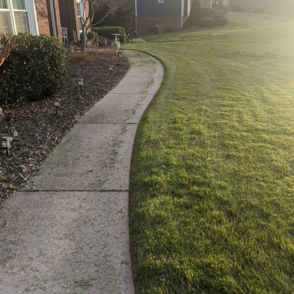Affordable residential landscaping experts serving Ooltewah, TN - Lawn In Order Mowing