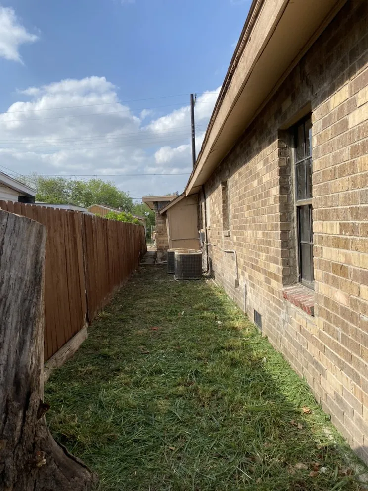 Professional garden landscaping experts serving Harlingen, TX - Lawn In Order Yard Service