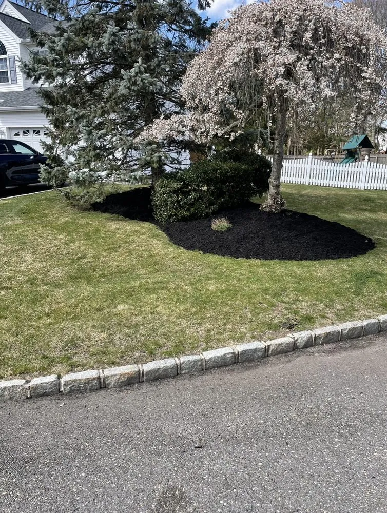 Custom landscaping services experts serving Ronkonkoma, NY - Lawn Island Landcaping