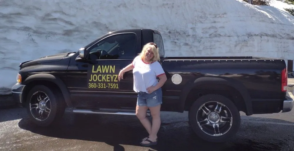 Reliable yard cleanup service for outdoor upgrades across Clinton, WA - Lawn Jockeyz