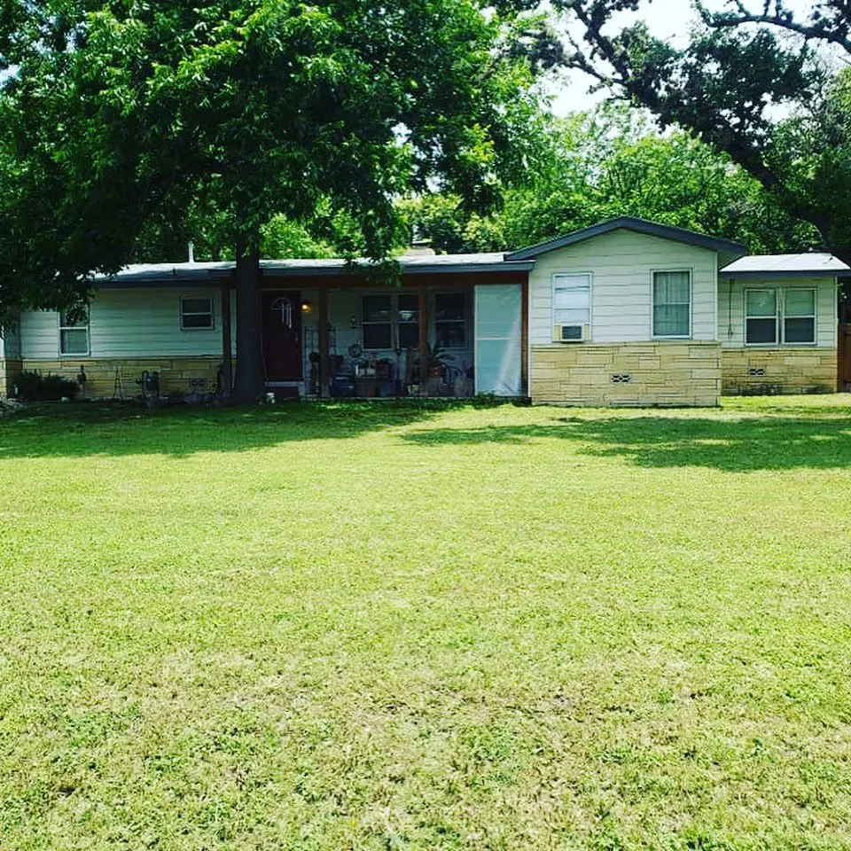 Affordable garden landscaping in Kerrville, TX - Lawn John