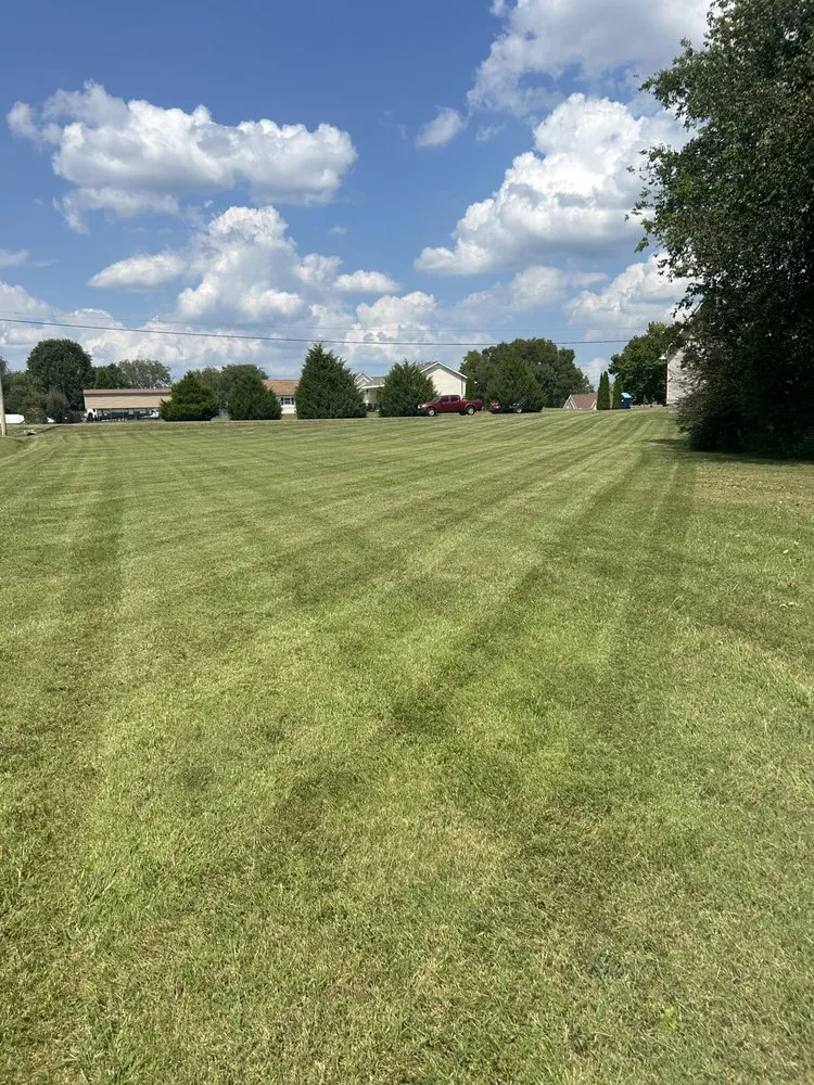 Professional yard cleanup service in Woodbury, TN - Lawn John's Lawn Care
