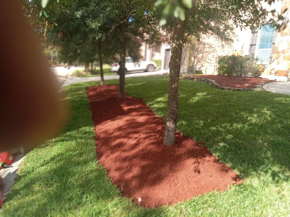 Local garden landscaping in Conroe, TX by Lawn Keeper