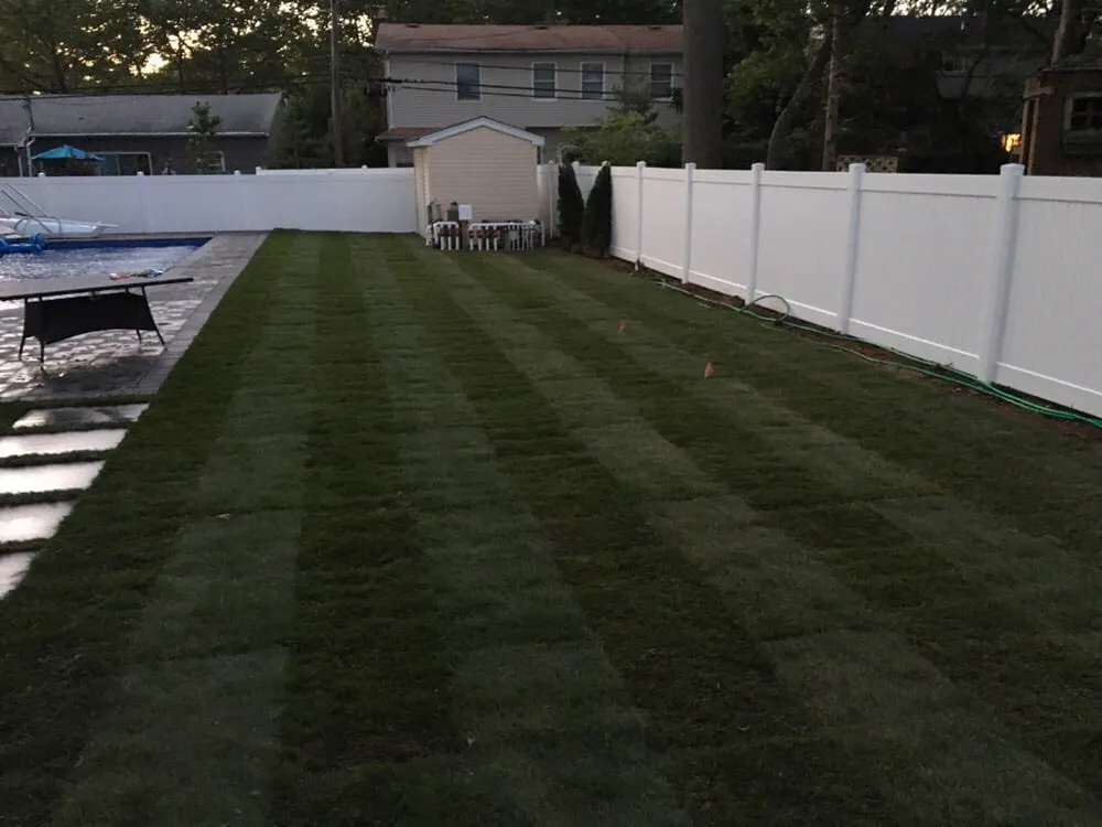 Reliable lawn mowing service experts serving Wantagh, NY - Lawn King Design & Maintenance
