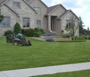Trusted yard cleanup service experts serving Grand Forks, ND - Lawn King