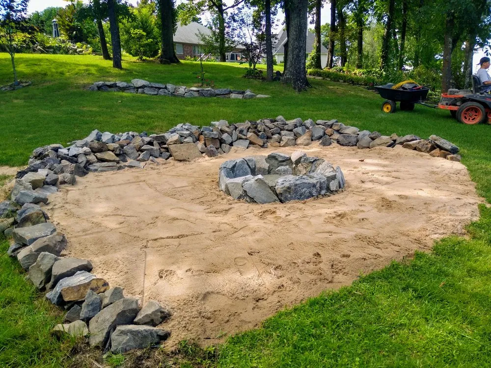 Expert lawn care service experts serving Greenbrier, AR - Lawn King