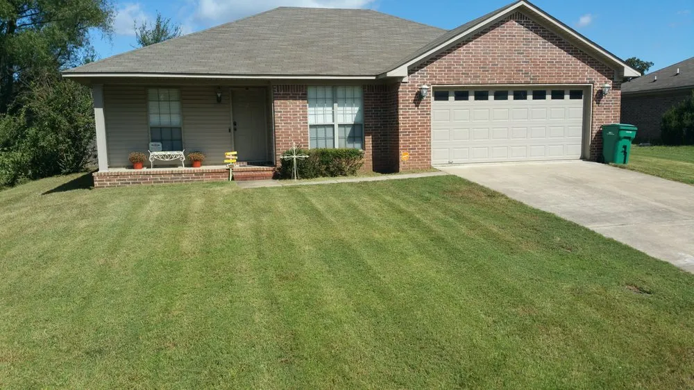 Local yard cleanup service in Greenbrier, AR by Lawn King