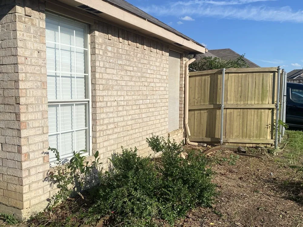 Affordable landscaping services in Plano, TX by Lawn King Of North Dallas