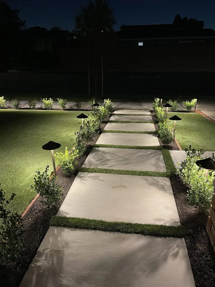 Custom yard maintenance in Valencia, CA by Lawn Kings