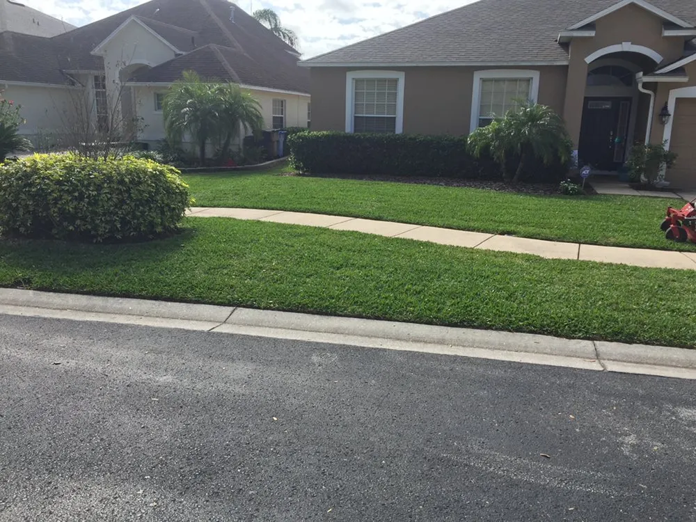 Affordable residential landscaping in Brandon, FL - Lawn Klippers