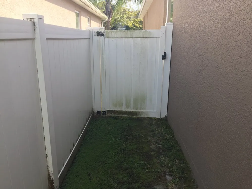 Custom garden landscaping for beautiful yards in Brandon, FL by Lawn Klippers